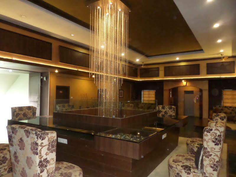 Matrix Inn ปูเน่ ภายนอก รูปภาพ