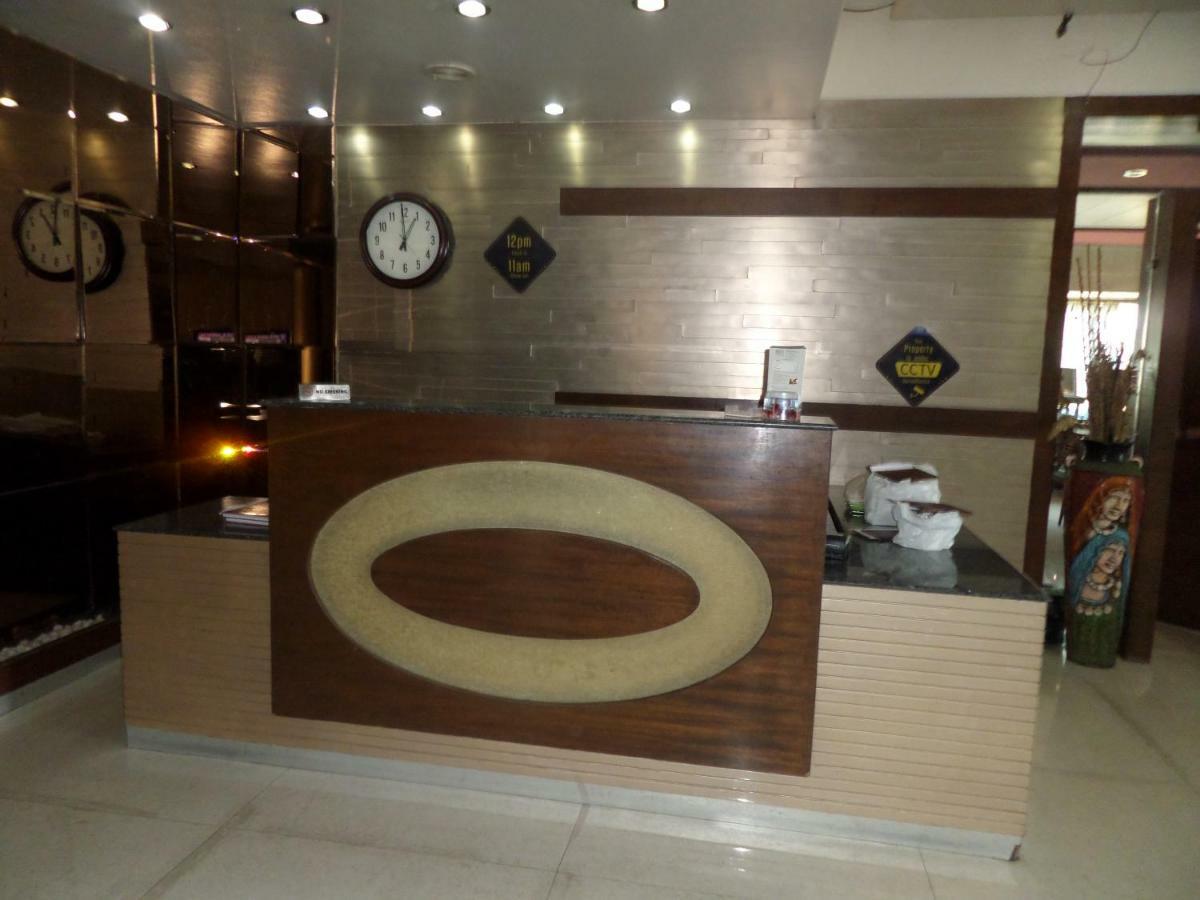 Matrix Inn ปูเน่ ภายนอก รูปภาพ