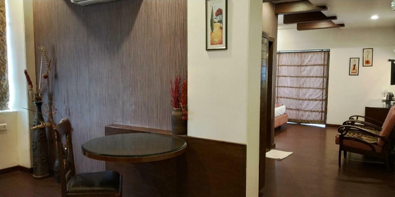 Matrix Inn ปูเน่ ภายนอก รูปภาพ